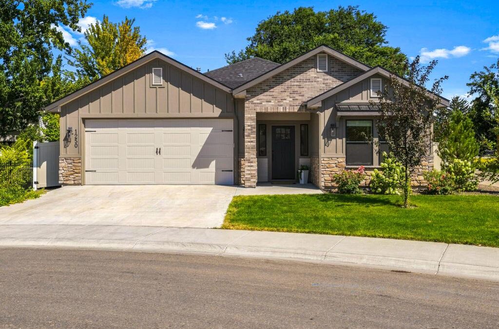 1250 N Parkshire Way, Meridian, ID 83642