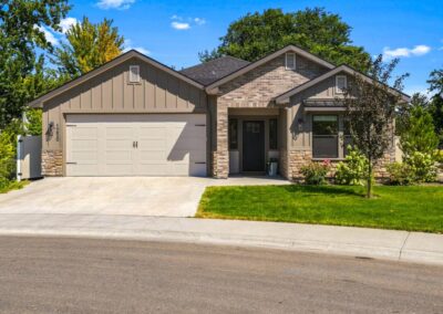 1250 N Parkshire Way, Meridian, ID 83642